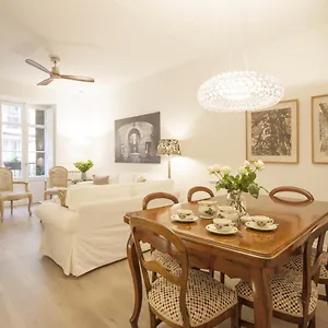 https://mai-by-oldtown-apartments.sansebastianhotels.net